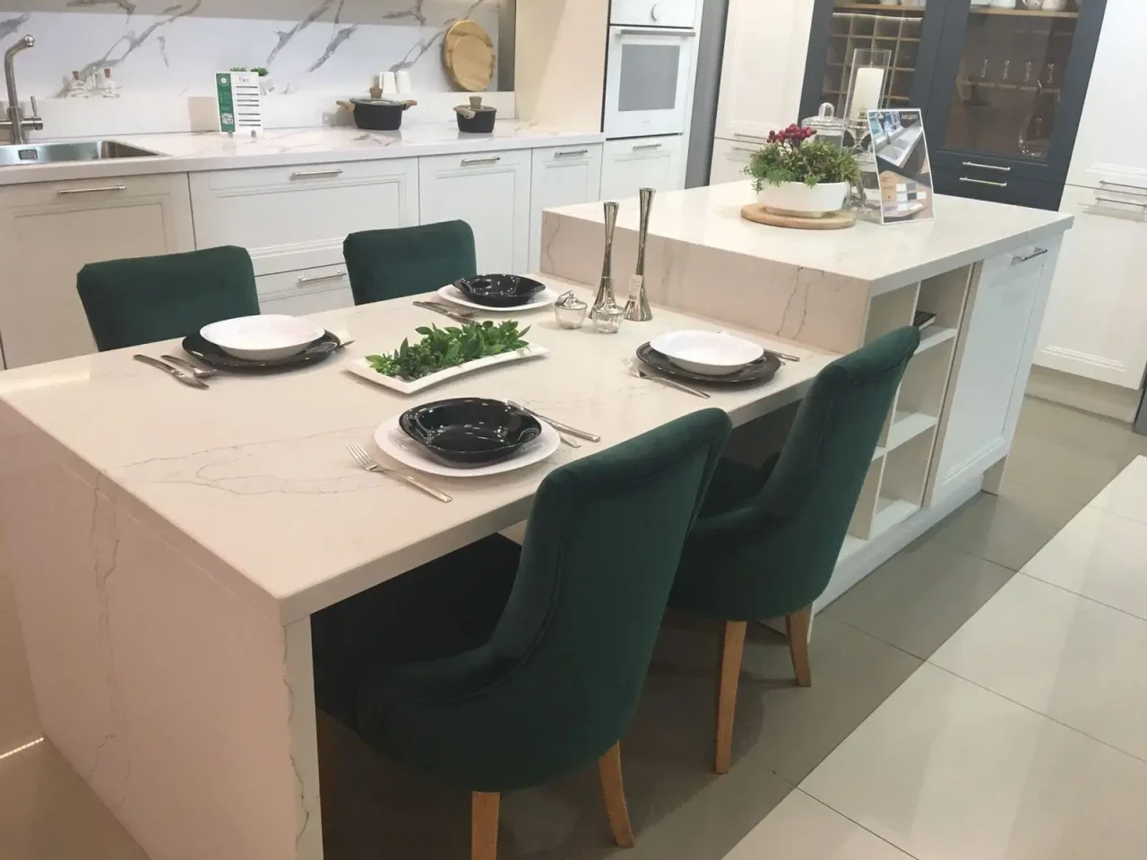 Житлові приміщення Avant Quartz 7000 Калакатта Эно