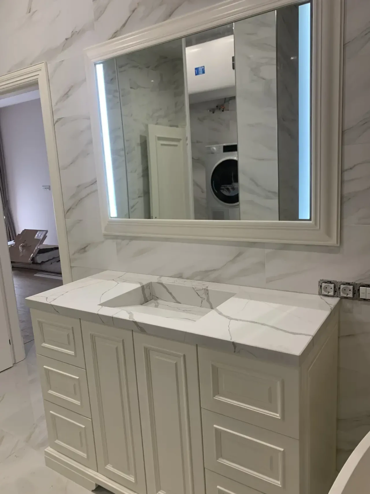 Мийка Avant Quartz 7400 Калакатта Дофіне