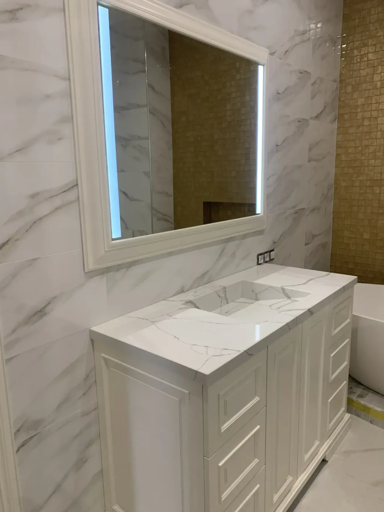 Мийка Avant Quartz 7400 Калакатта Дофіне