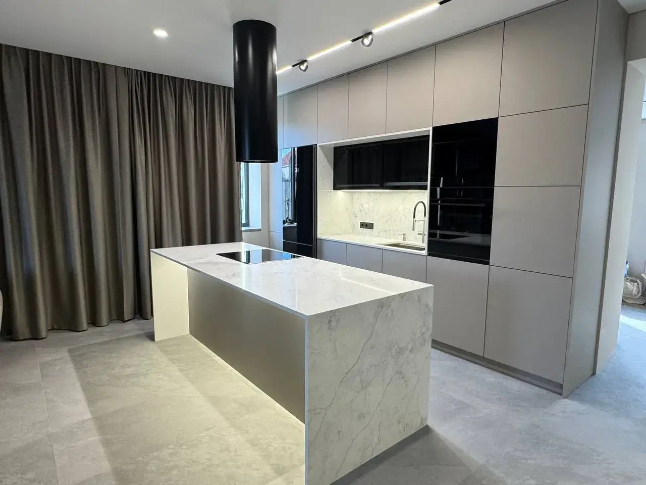 Кухня Avant Quartz 7540 Calacatta Concorde