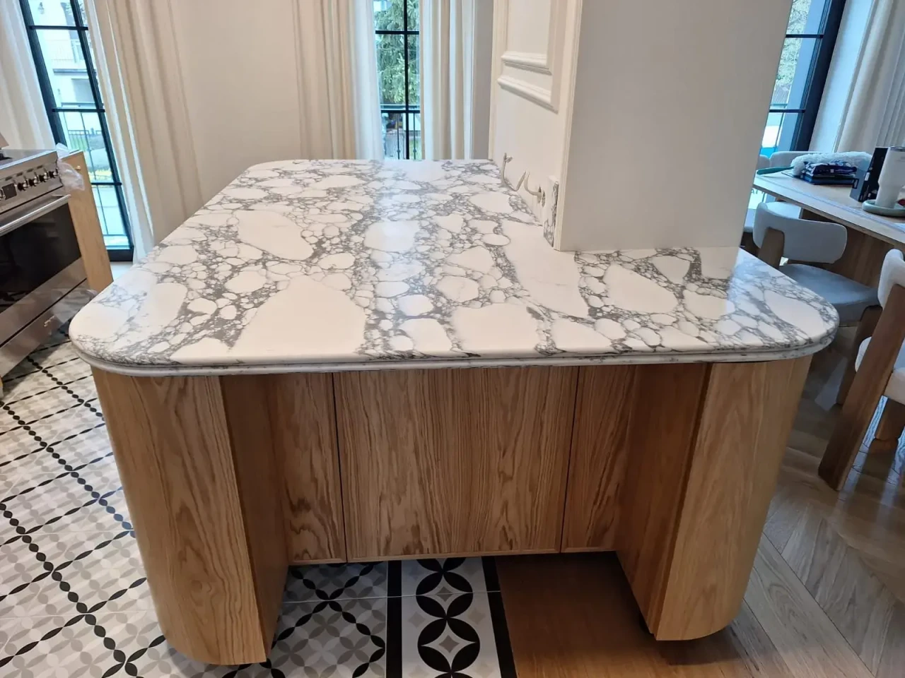 Житлові приміщення Avant Quartz 9070 Arabescato Alencon