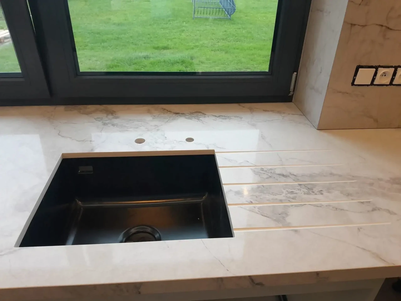Кухня Avant Quartz Calacatta Normandie
