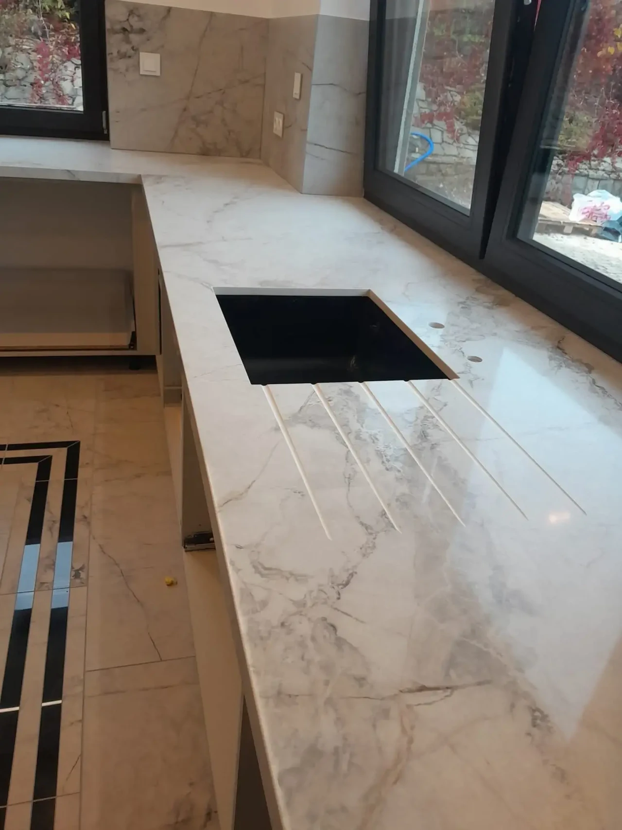 Кухня Avant Quartz Calacatta Normandie