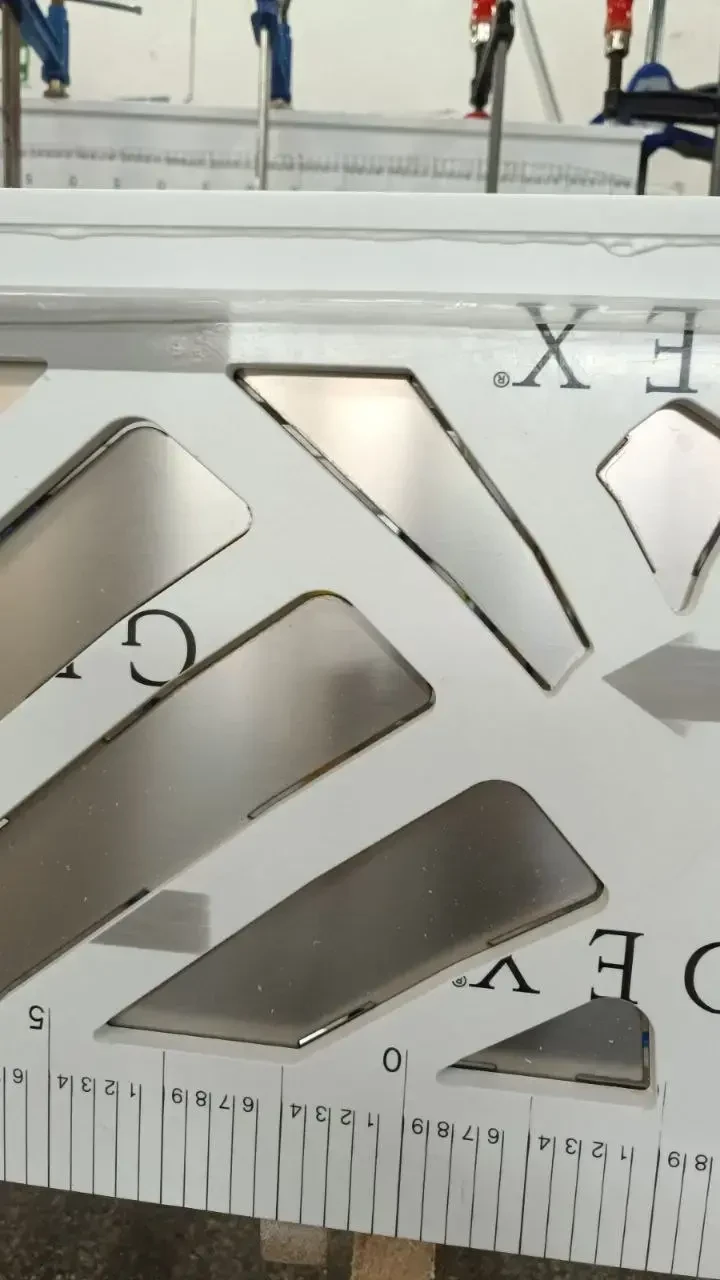Комерційні об'єкти GRANDEX P-104