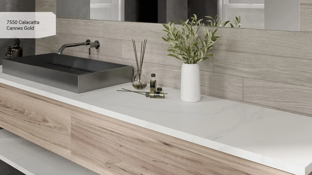 Avant Quartz 7550 Calacatta Cannes Gold в інтер'єрі