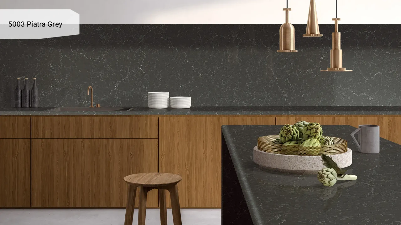 Caesarstone 5003 Piatra Grey в інтер'єрі