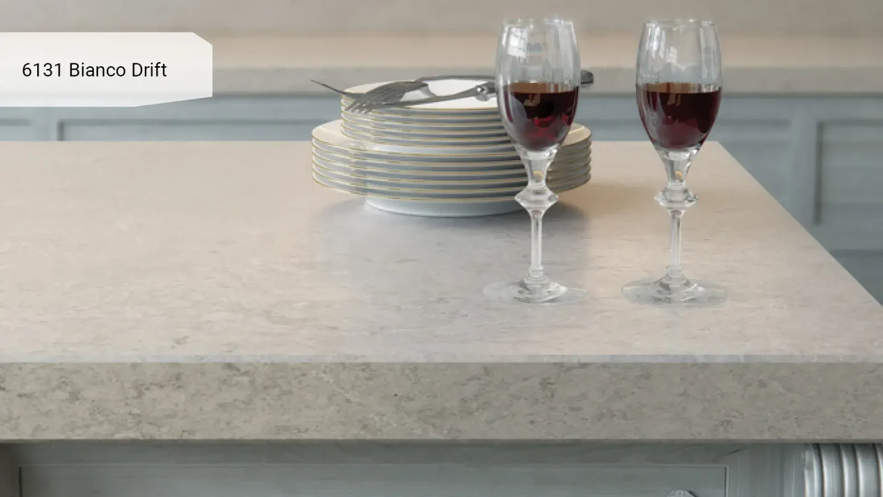 Caesarstone 6131 Bianco Drift в інтер'єрі