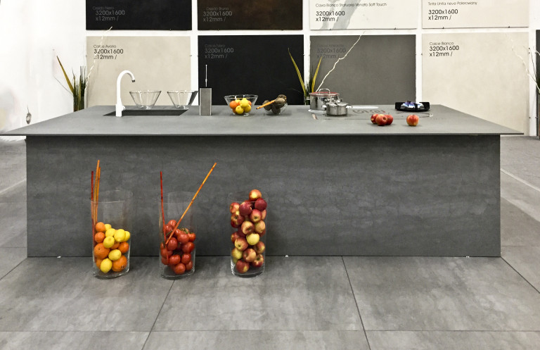 Кухня Laminam Calce Antracite